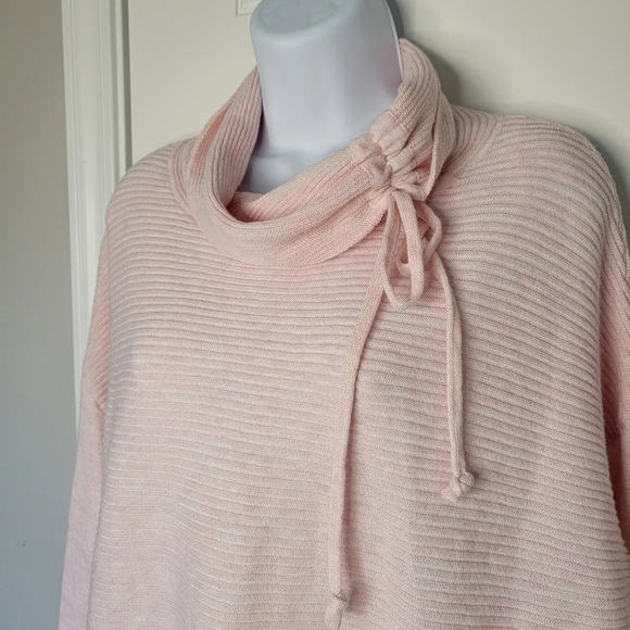 NWT Cynthia Rowley Active Pink Turtleneck Sweater Sweatshirt Ribbed Cowl Neck M - Picture 2 of 12